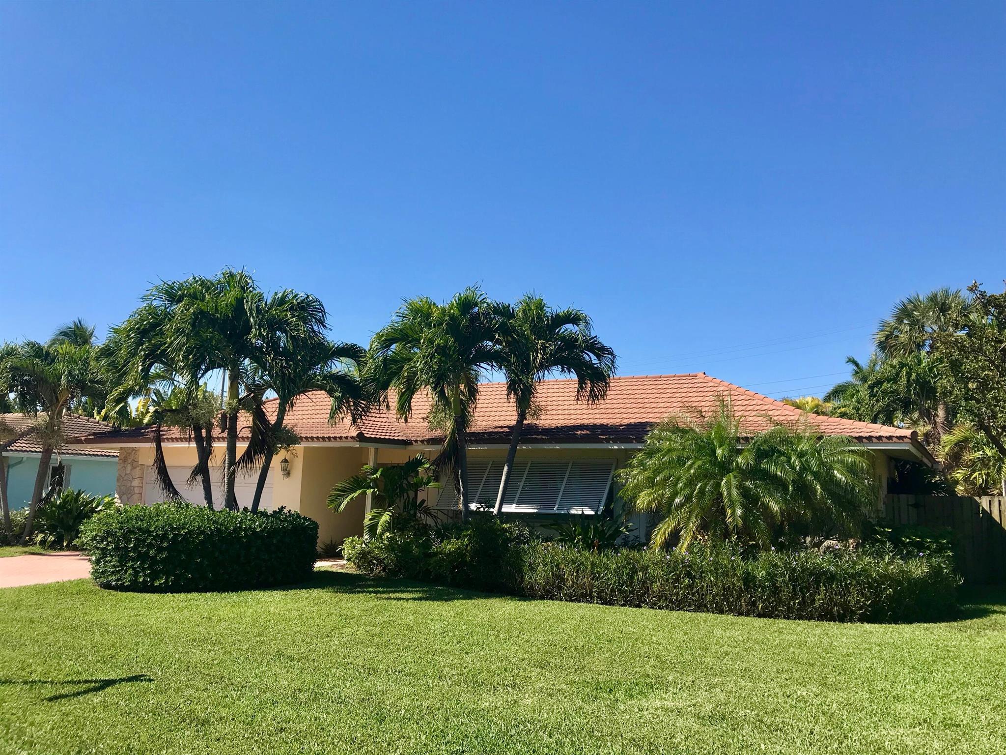 839 Malaga Dr