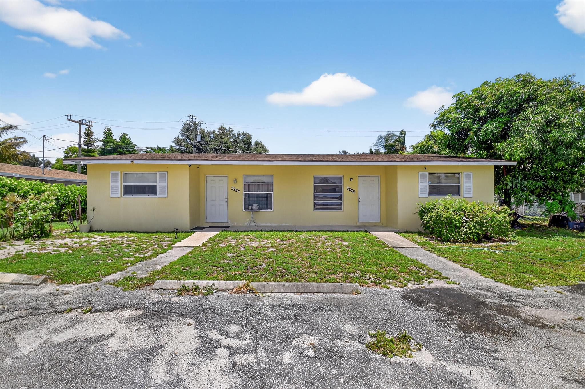 3225 Mcsherry Dr