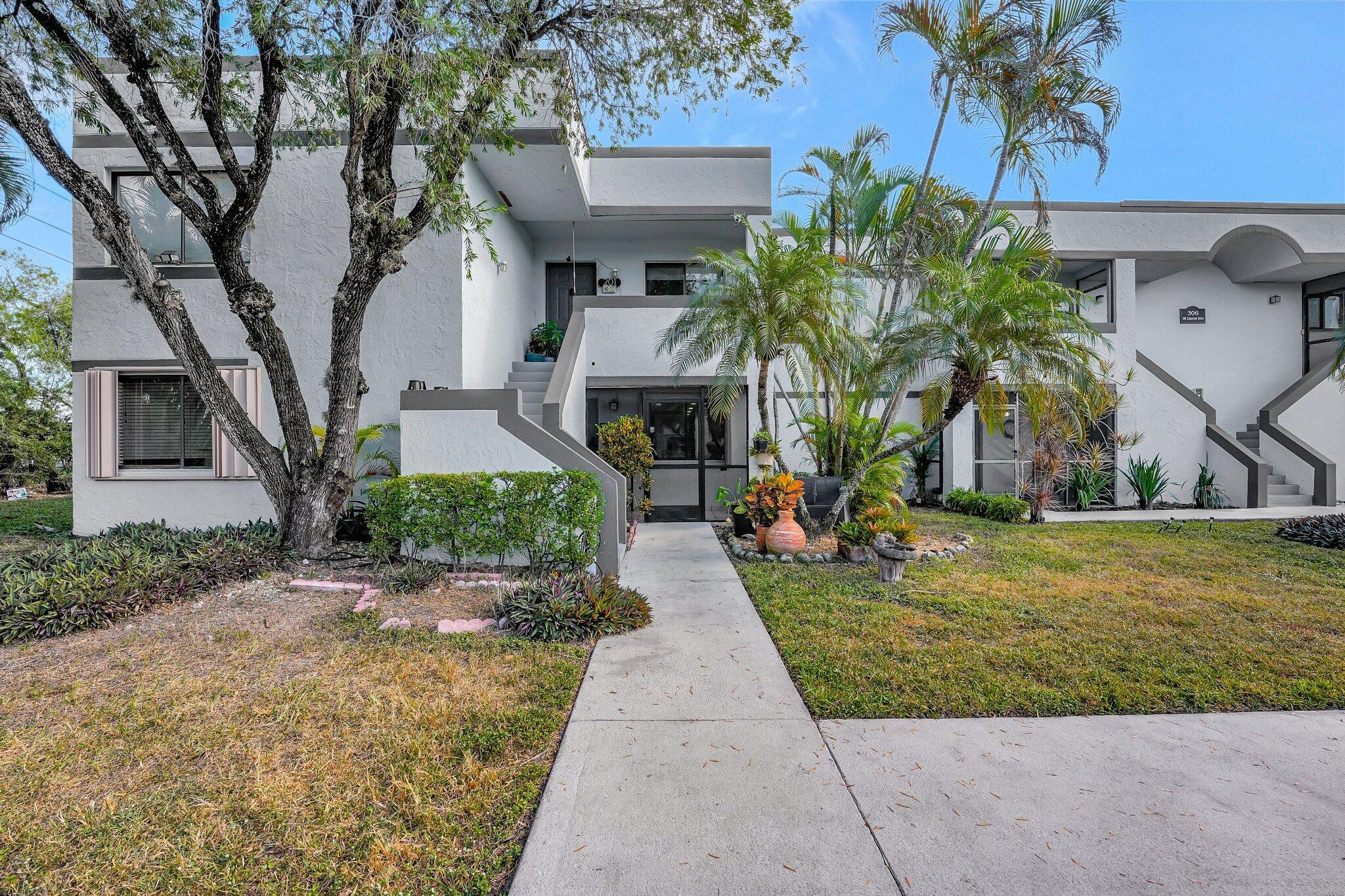 159 Lakeview Dr #101