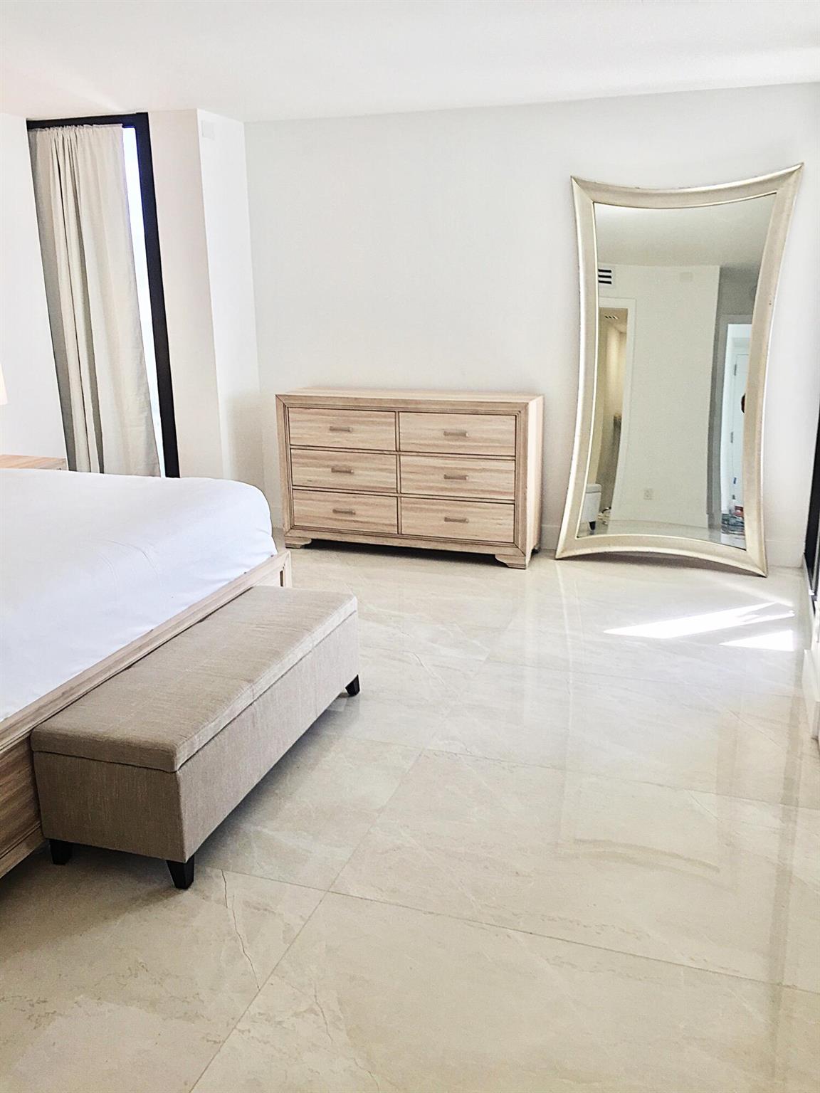 5550 N Ocean Dr #22b Riviera Beach, FL 33404