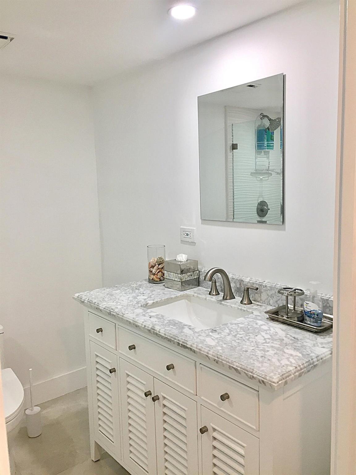 5550 N Ocean Dr #22b Riviera Beach, FL 33404