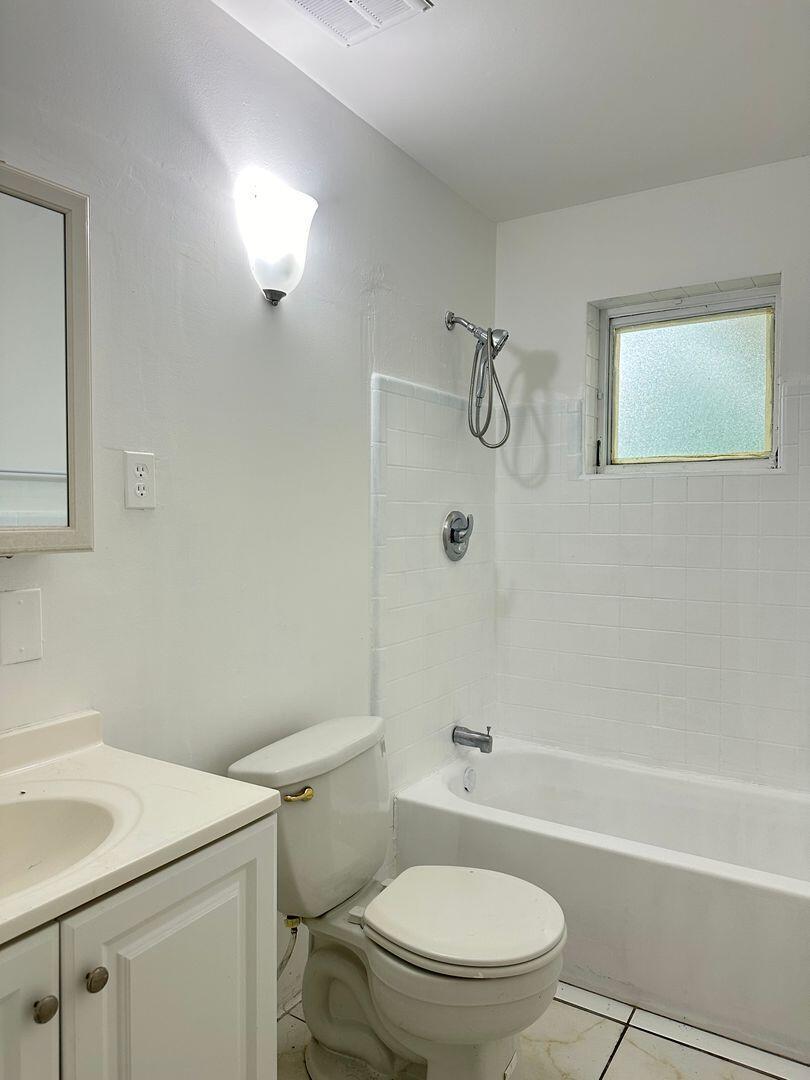 9308 N Military Trl Palm Beach Gardens, FL 33410