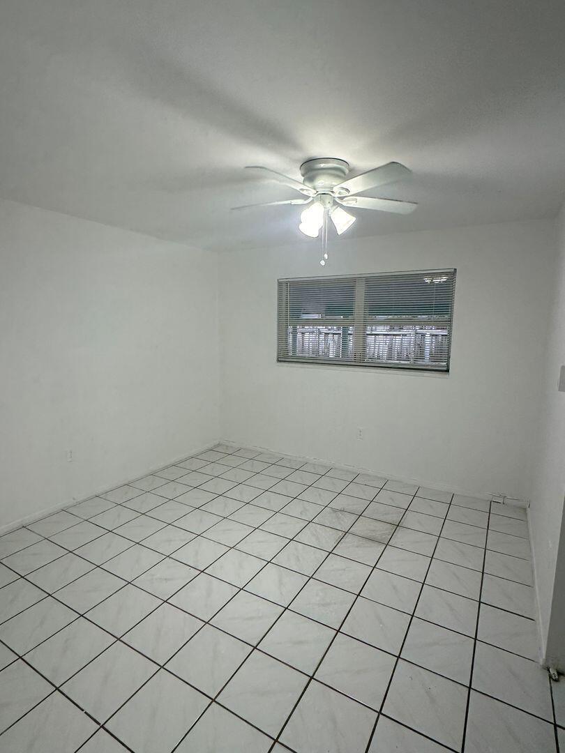 9308 N Military Trl Palm Beach Gardens, FL 33410