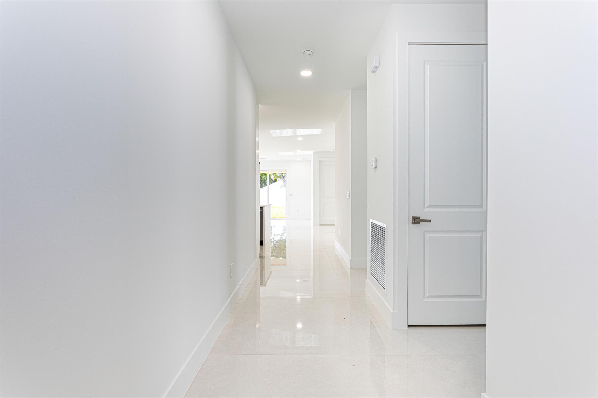 6794 3rd St Jupiter, FL 33458