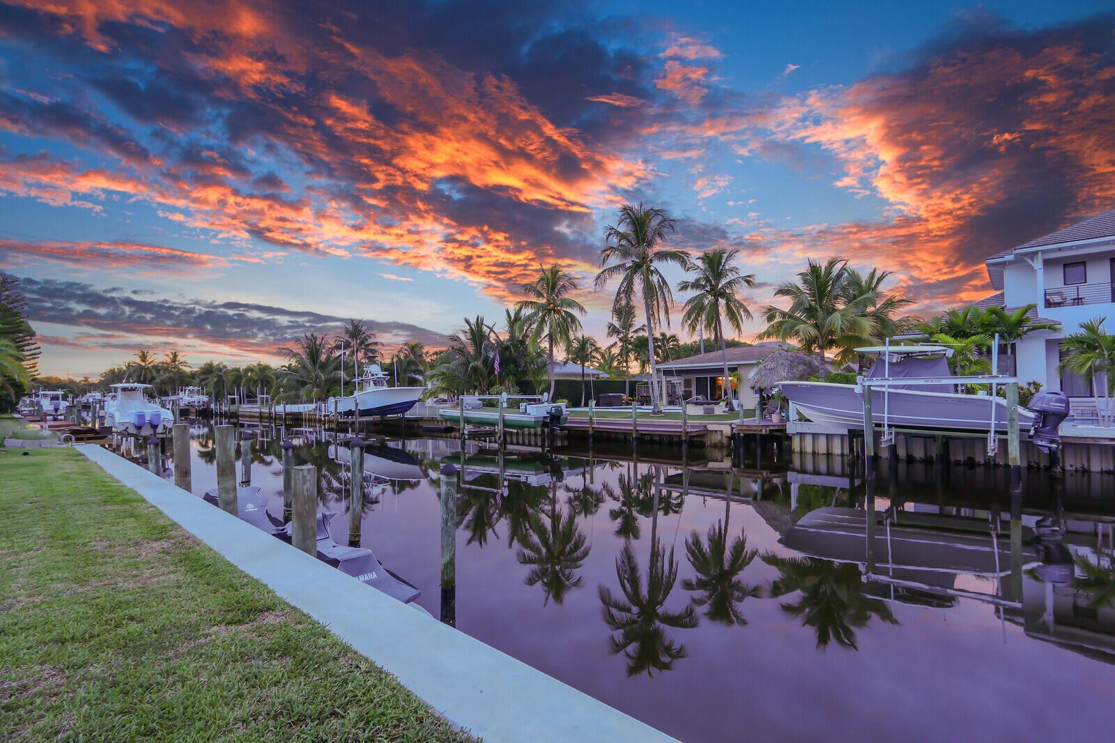 934 N Loxahatchee Dr Jupiter, FL 33458