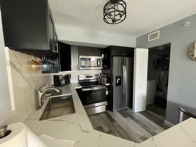 110 Villa Cir #110