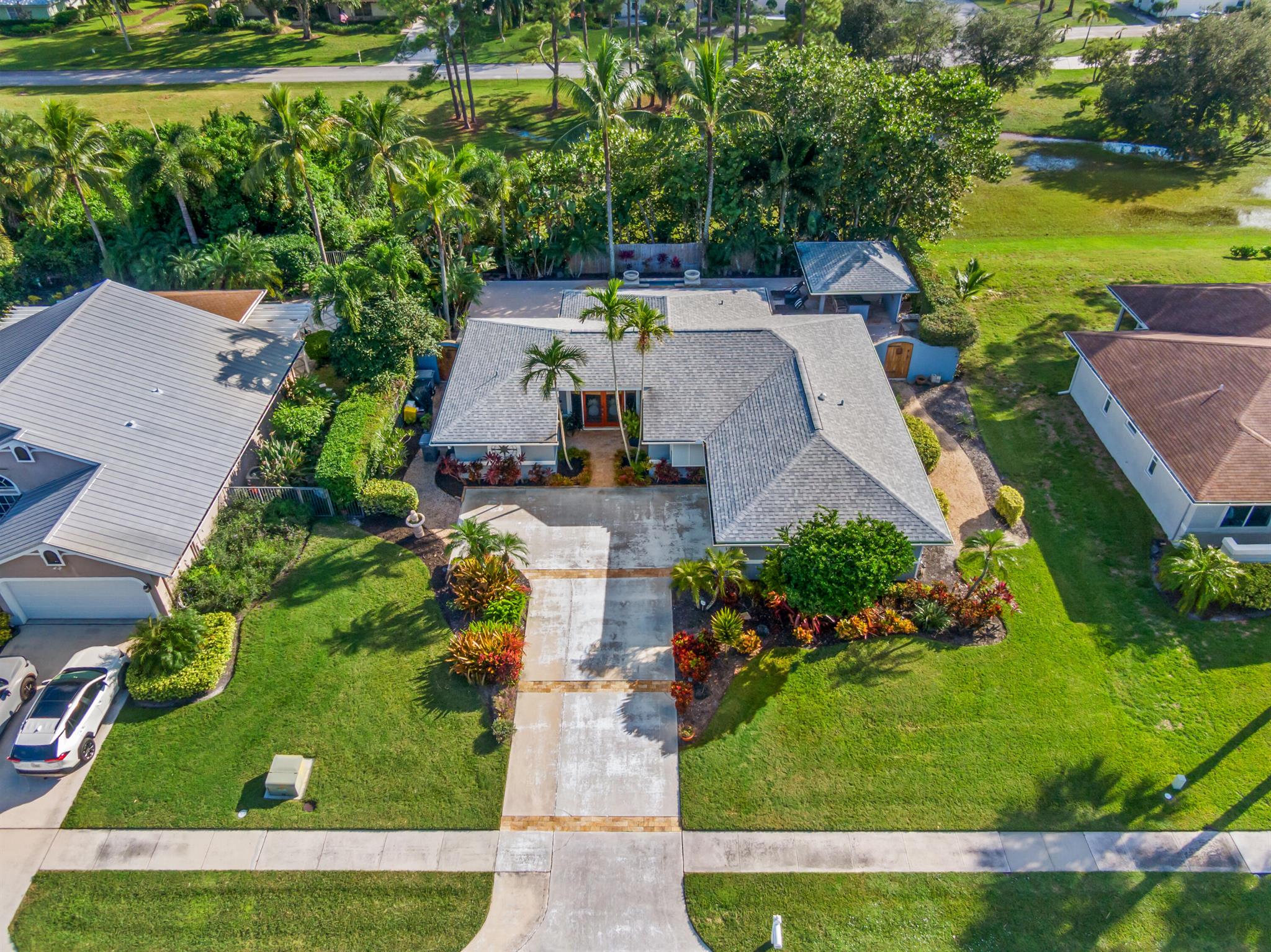 5936 Loxahatchee Pines Dr
