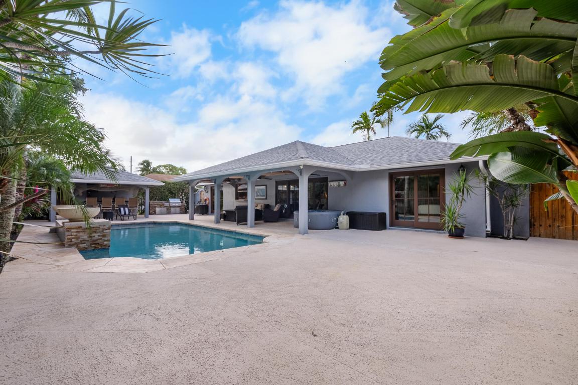 5936 Loxahatchee Pines Dr Jupiter, FL 33458