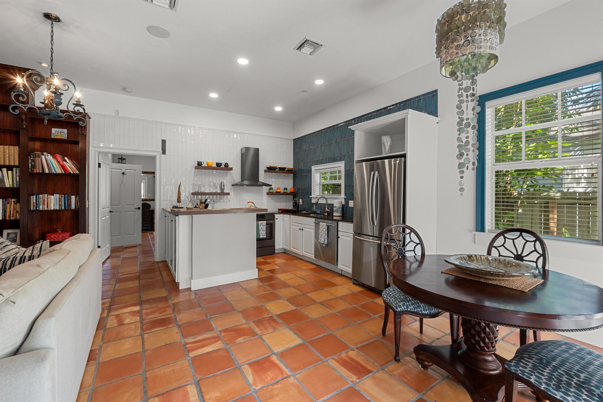 1608 Lake Ave West Palm Beach, FL 33401