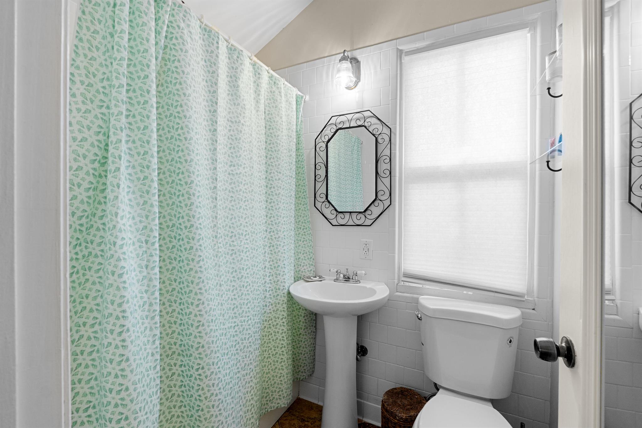 1608 Lake Ave West Palm Beach, FL 33401