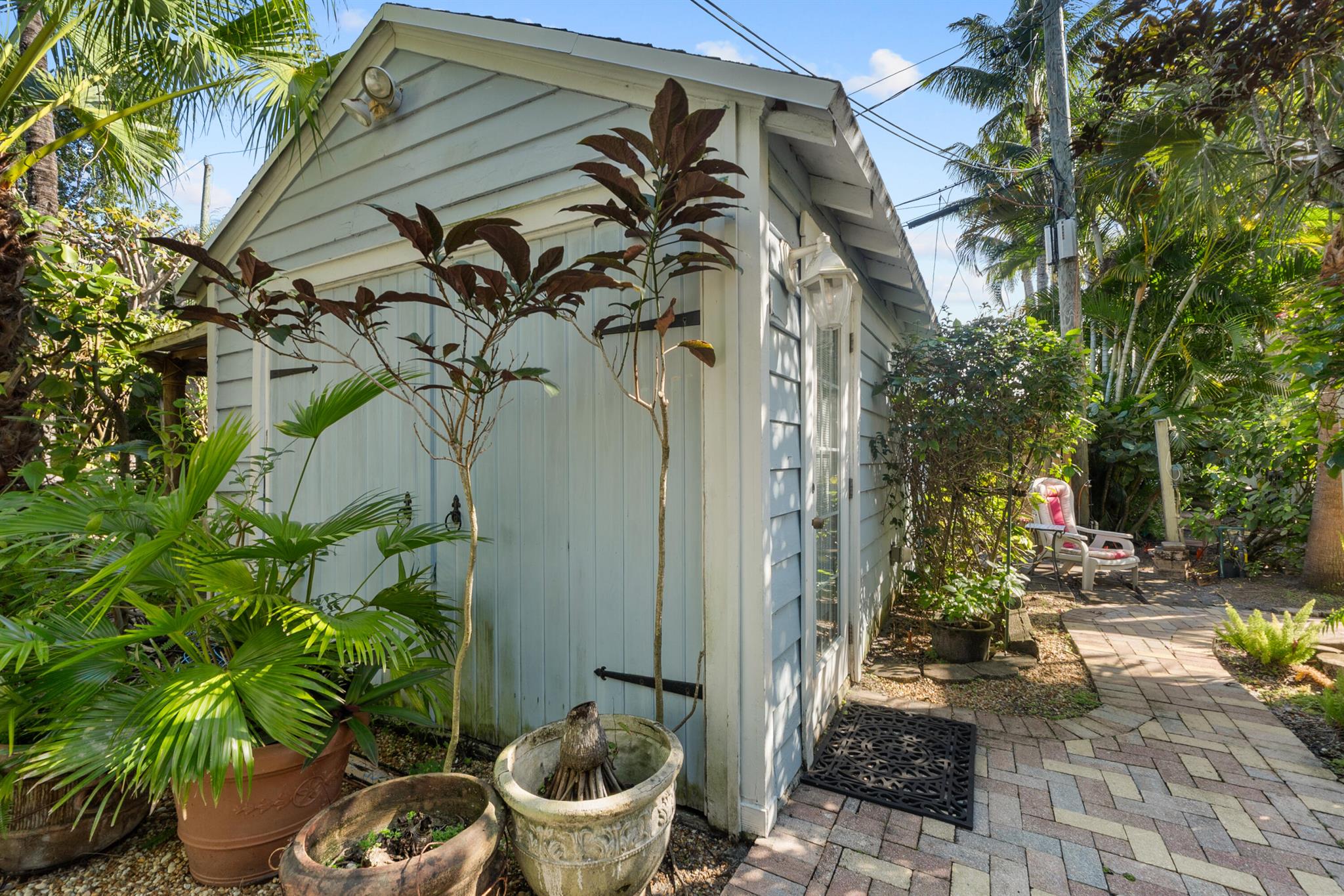 1608 Lake Ave West Palm Beach, FL 33401