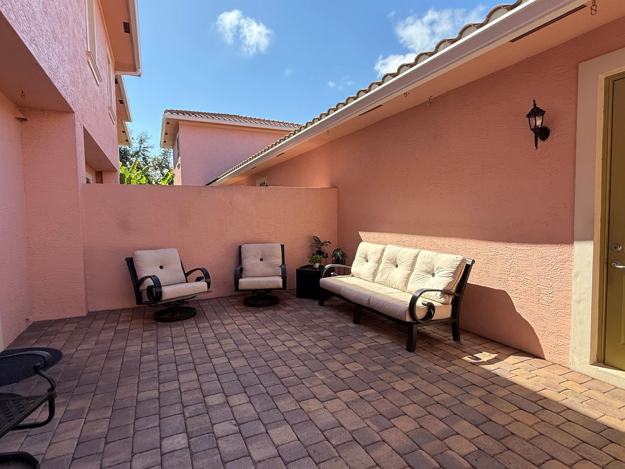 114 Ennis Ln Jupiter, FL 33458