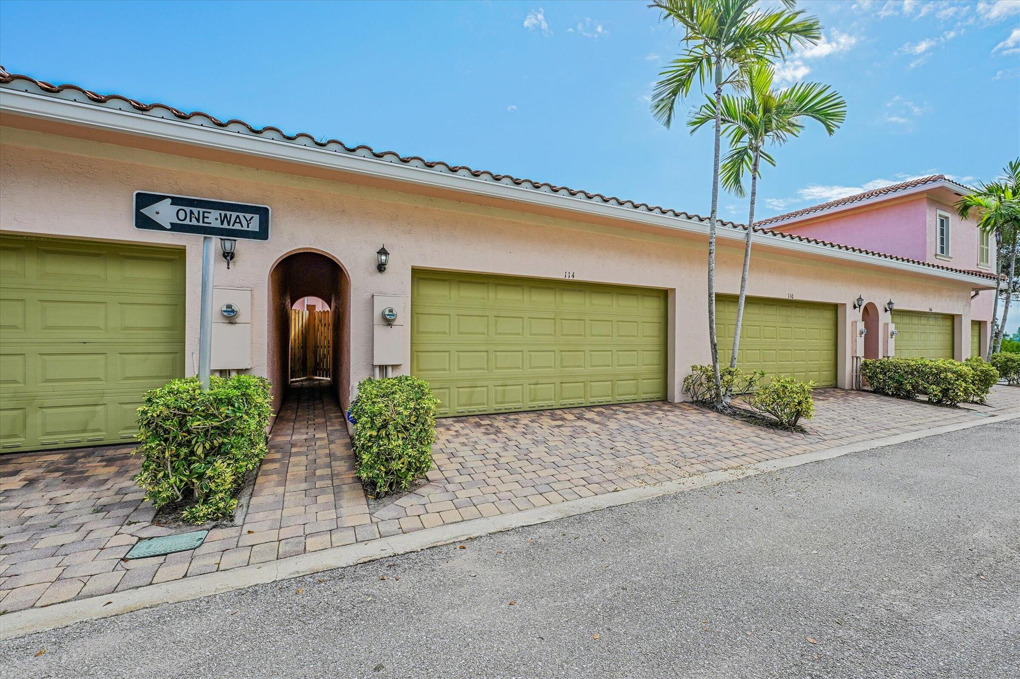 114 Ennis Ln Jupiter, FL 33458