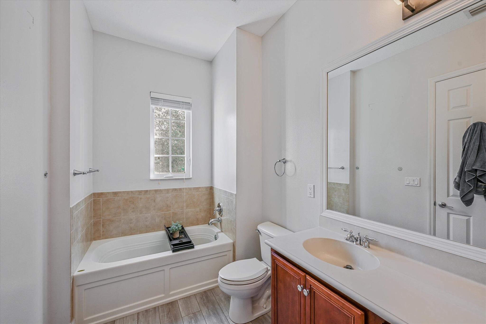 114 Ennis Ln Jupiter, FL 33458