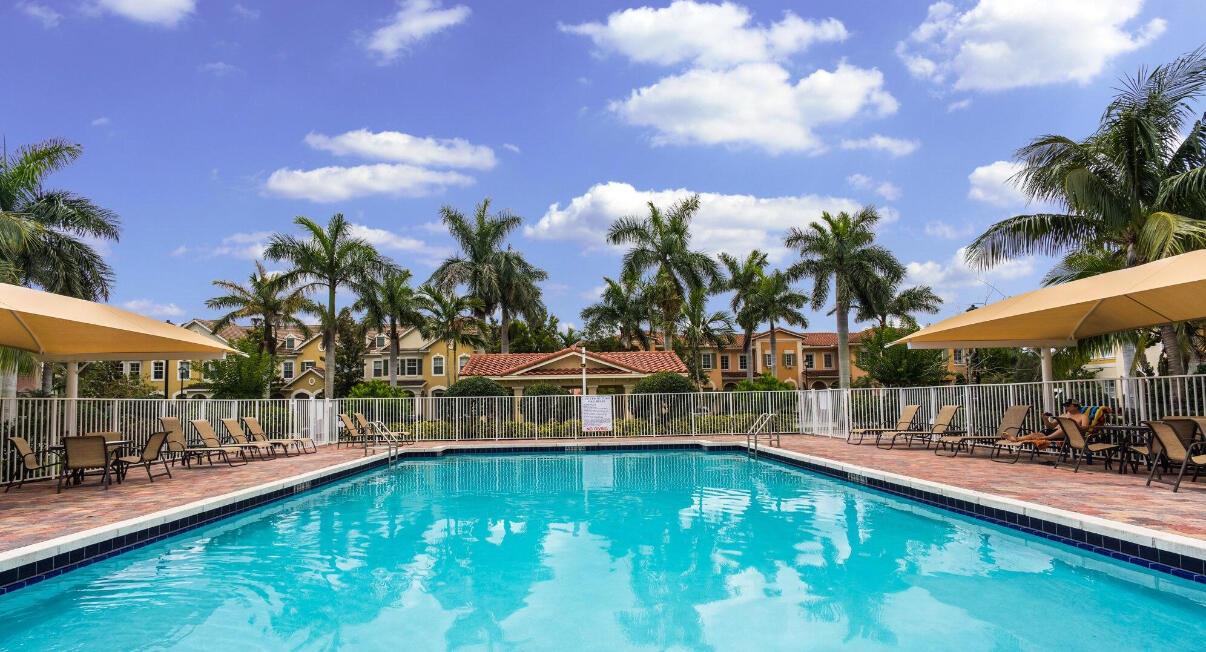 114 Ennis Ln Jupiter, FL 33458