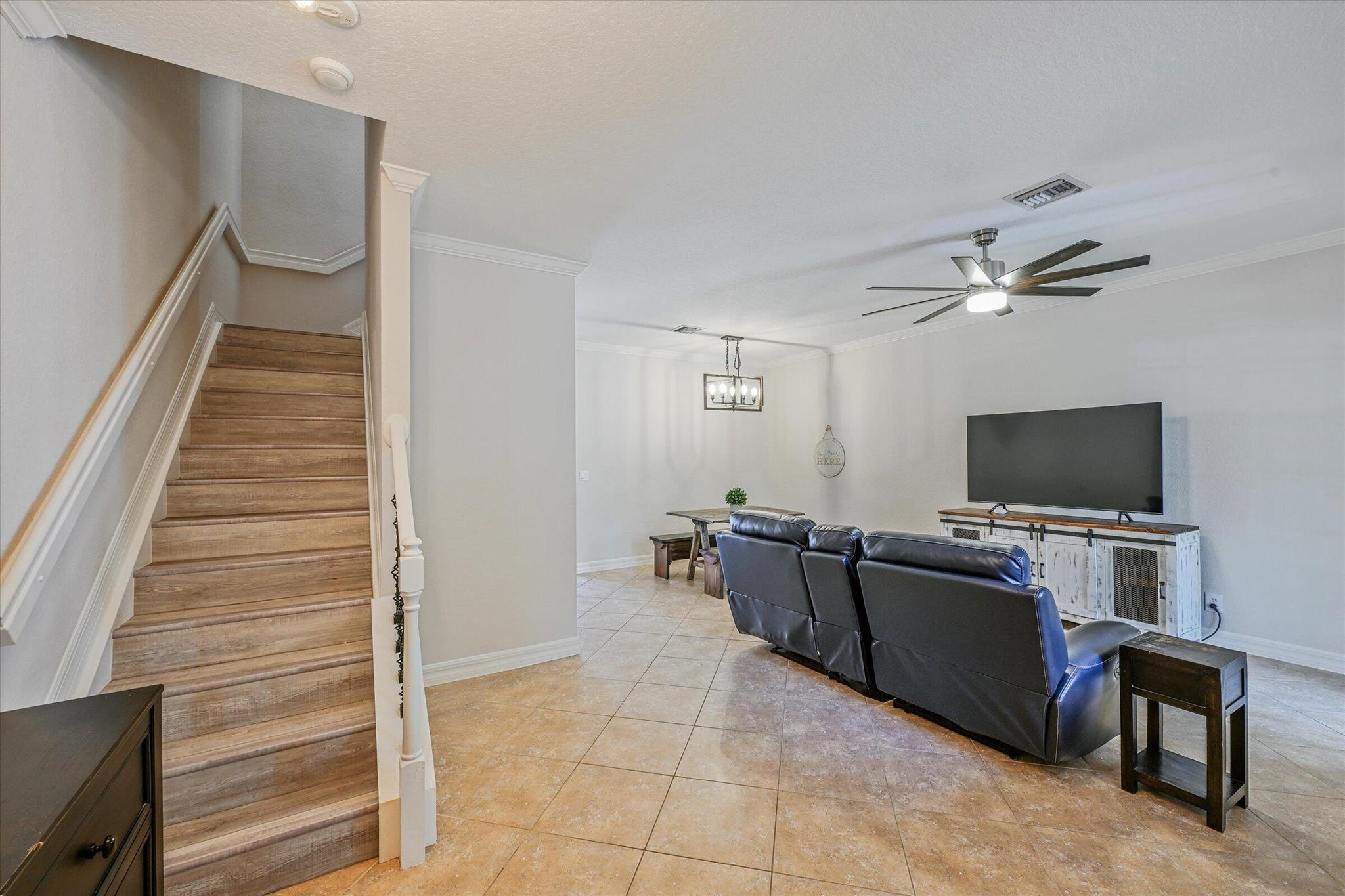 114 Ennis Ln Jupiter, FL 33458