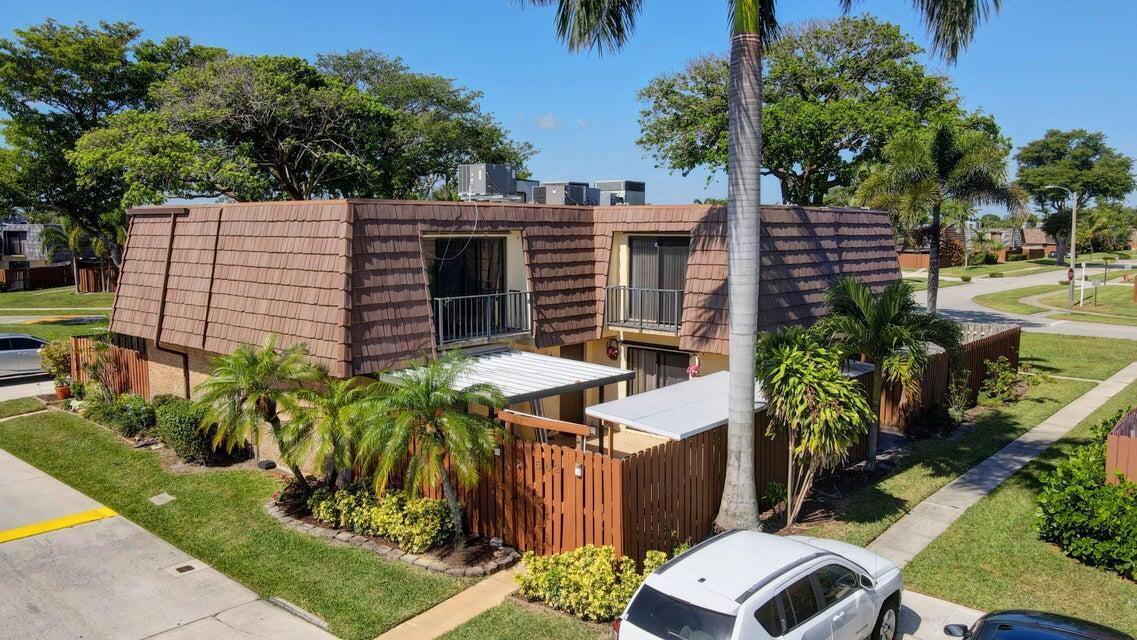 562 Springdale Cir #56-B