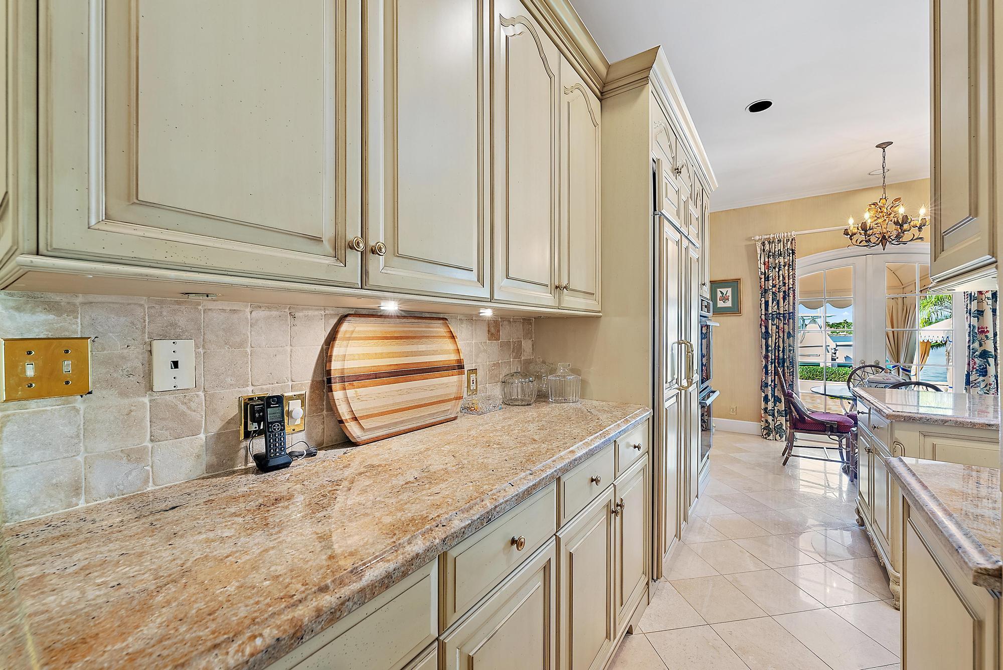 751 Island Dr Palm Beach, FL 33480