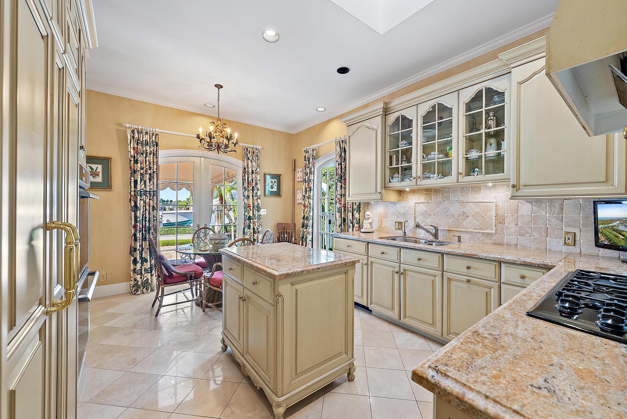 751 Island Dr Palm Beach, FL 33480