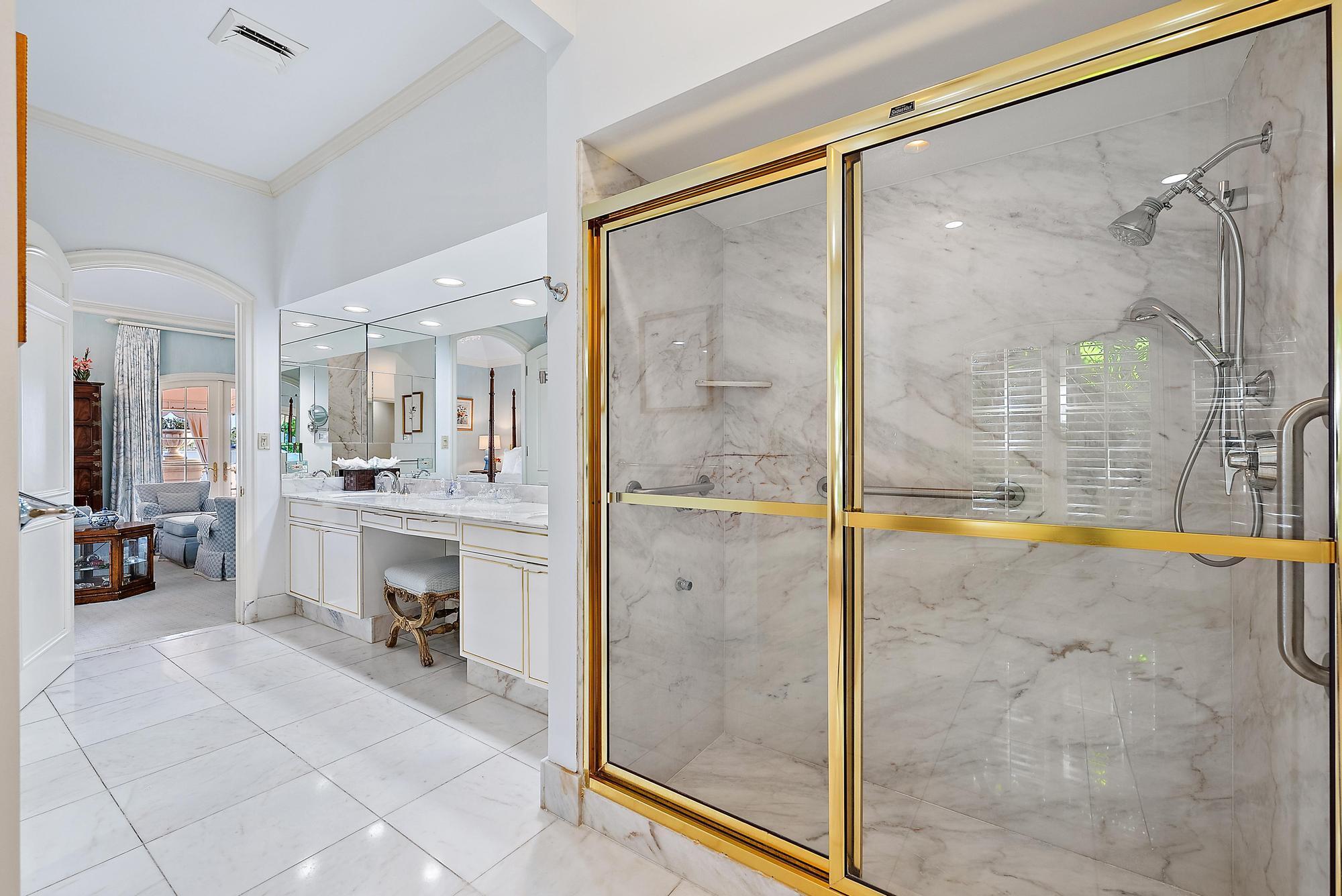 751 Island Dr Palm Beach, FL 33480