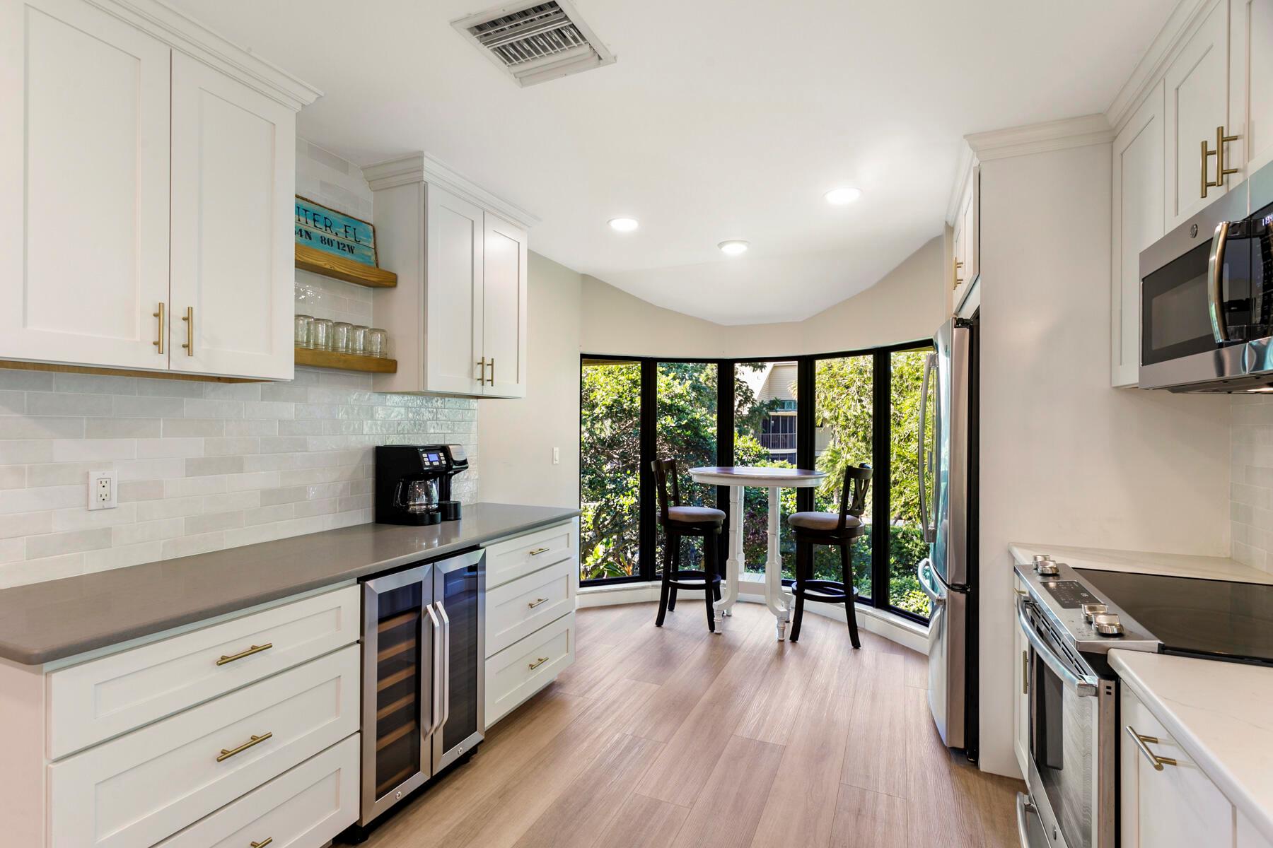 17137 Waterbend Dr #201 Jupiter, FL 33477