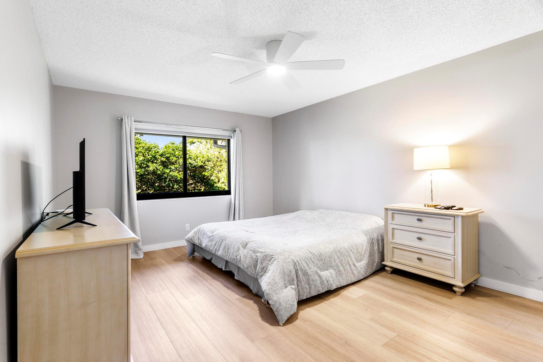 17137 Waterbend Dr #201 Jupiter, FL 33477