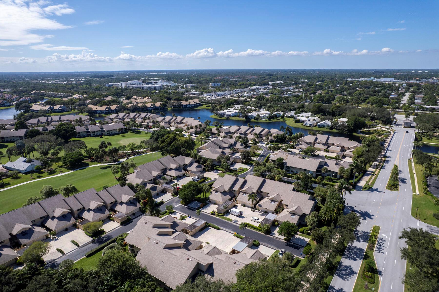 17137 Waterbend Dr #201 Jupiter, FL 33477