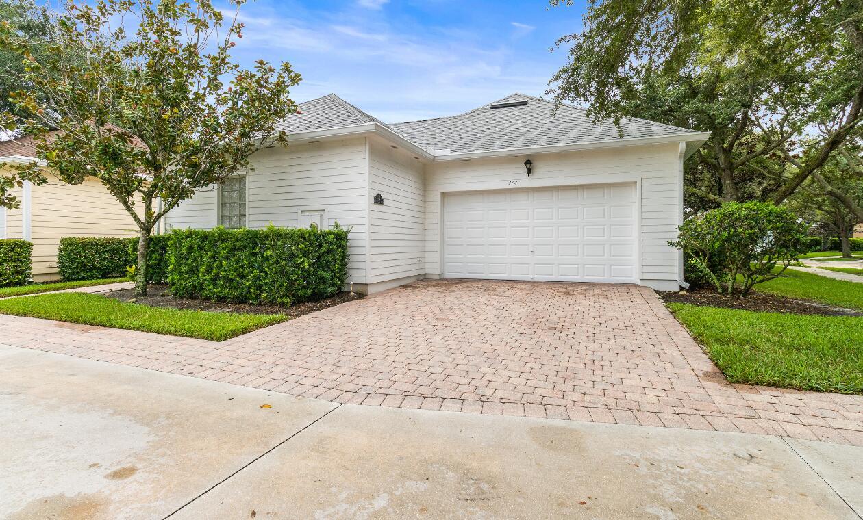 172 Queensland Ln Jupiter, FL 33458