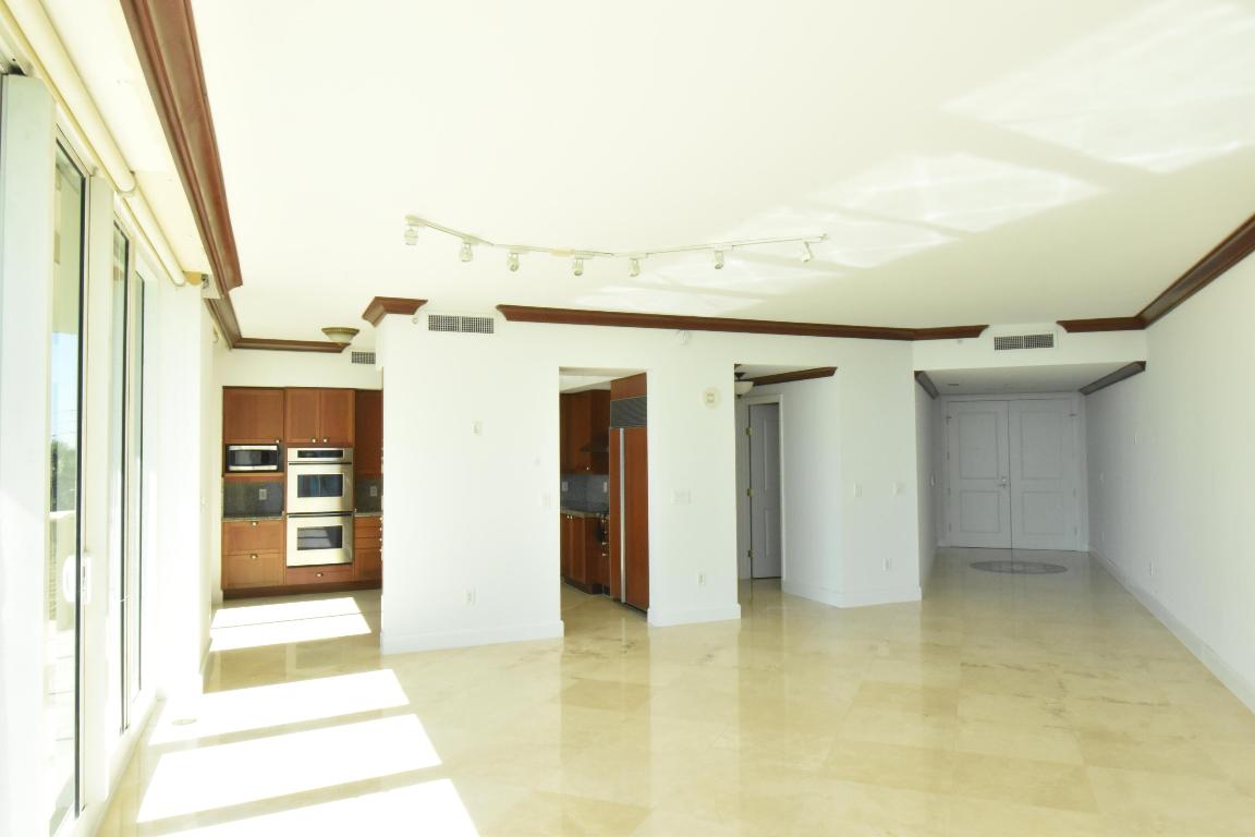 1063 Hillsboro Mile #301 Hillsboro Beach, FL 33062