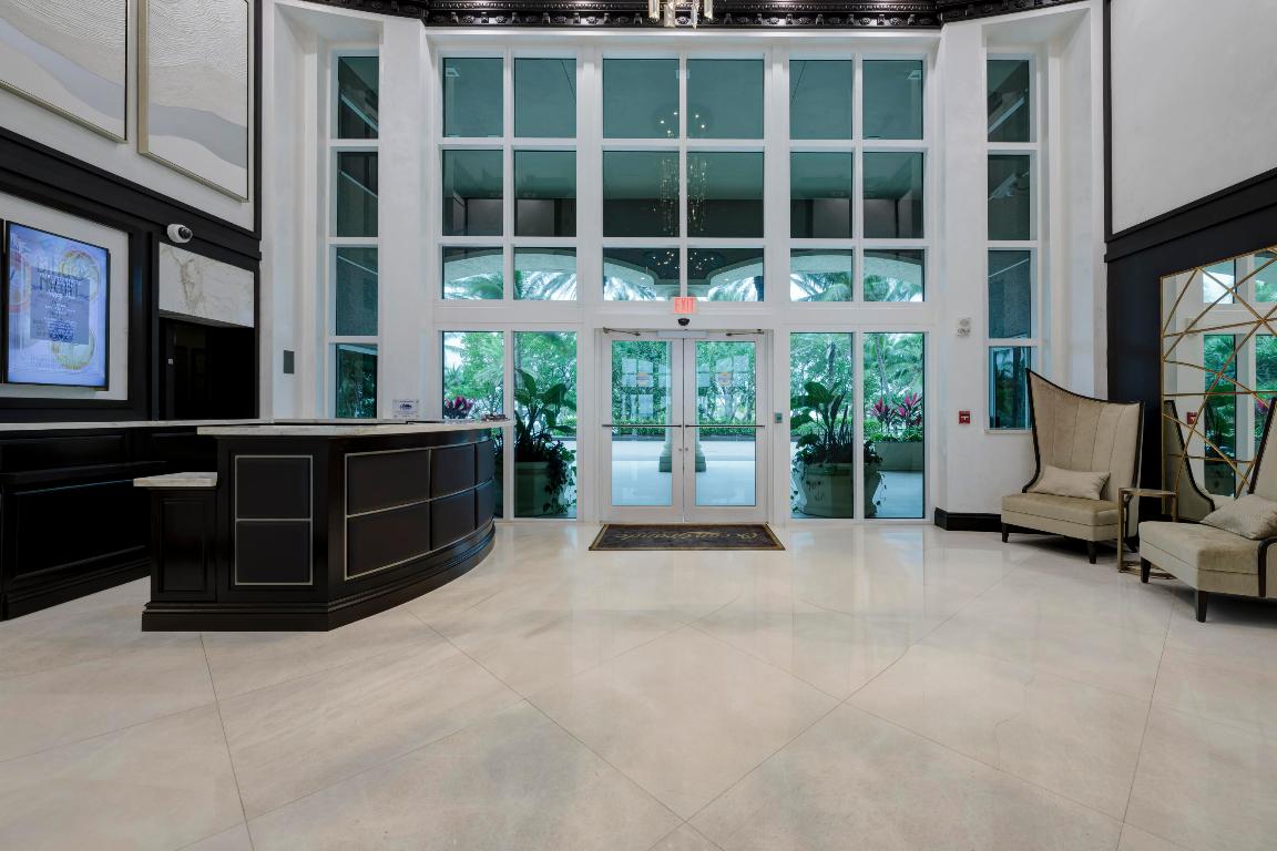 1063 Hillsboro Mile #301 Hillsboro Beach, FL 33062