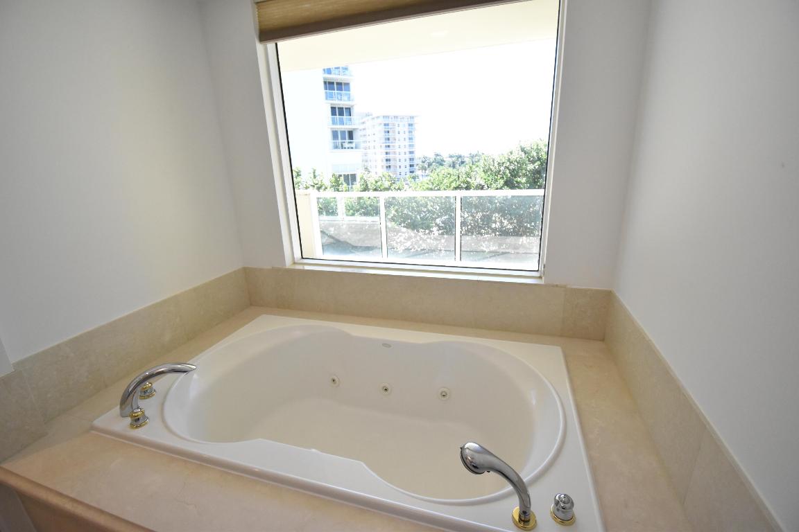 1063 Hillsboro Mile #301 Hillsboro Beach, FL 33062