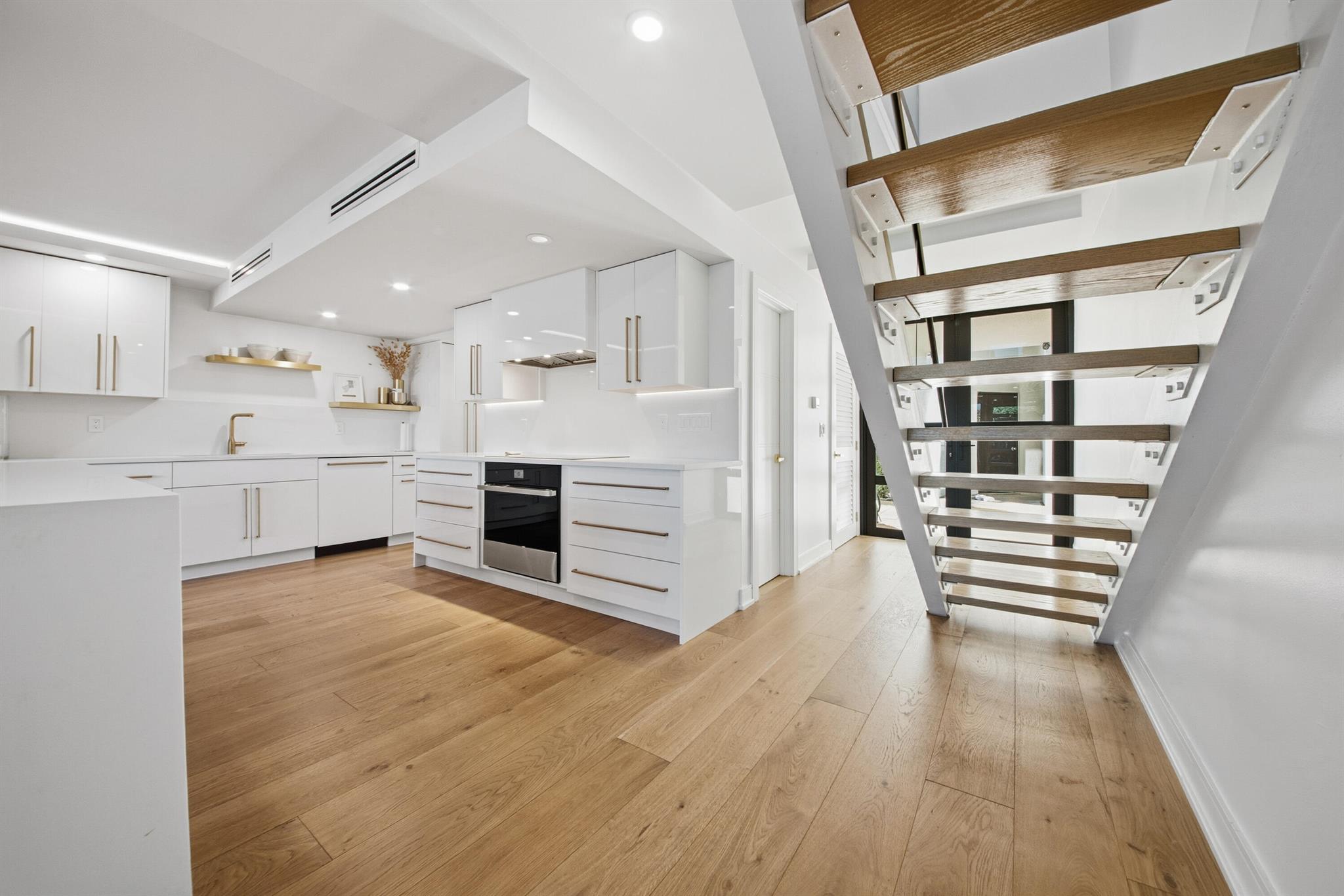 800 N Ocean Blvd #4 Delray Beach, FL 33483