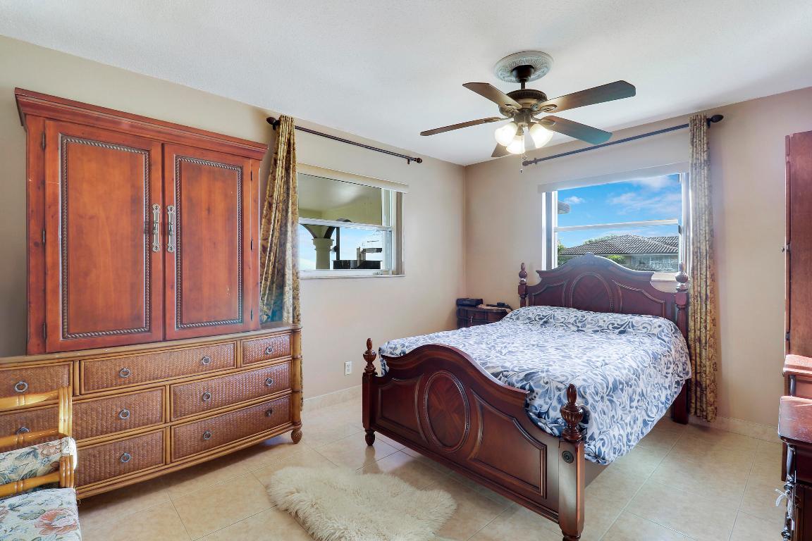 10868 Larch Palm Beach Gardens, FL 33418