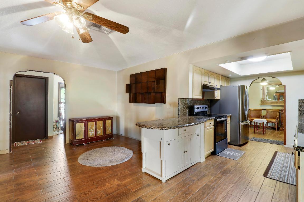 10868 Larch Palm Beach Gardens, FL 33418