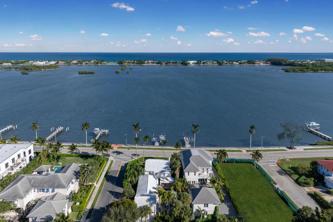 7103 S Flagler West Palm Beach, FL 33405