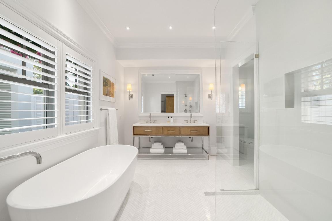 7103 S Flagler West Palm Beach, FL 33405