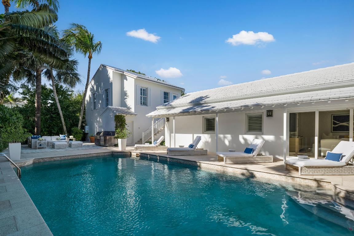 7103 S Flagler West Palm Beach, FL 33405