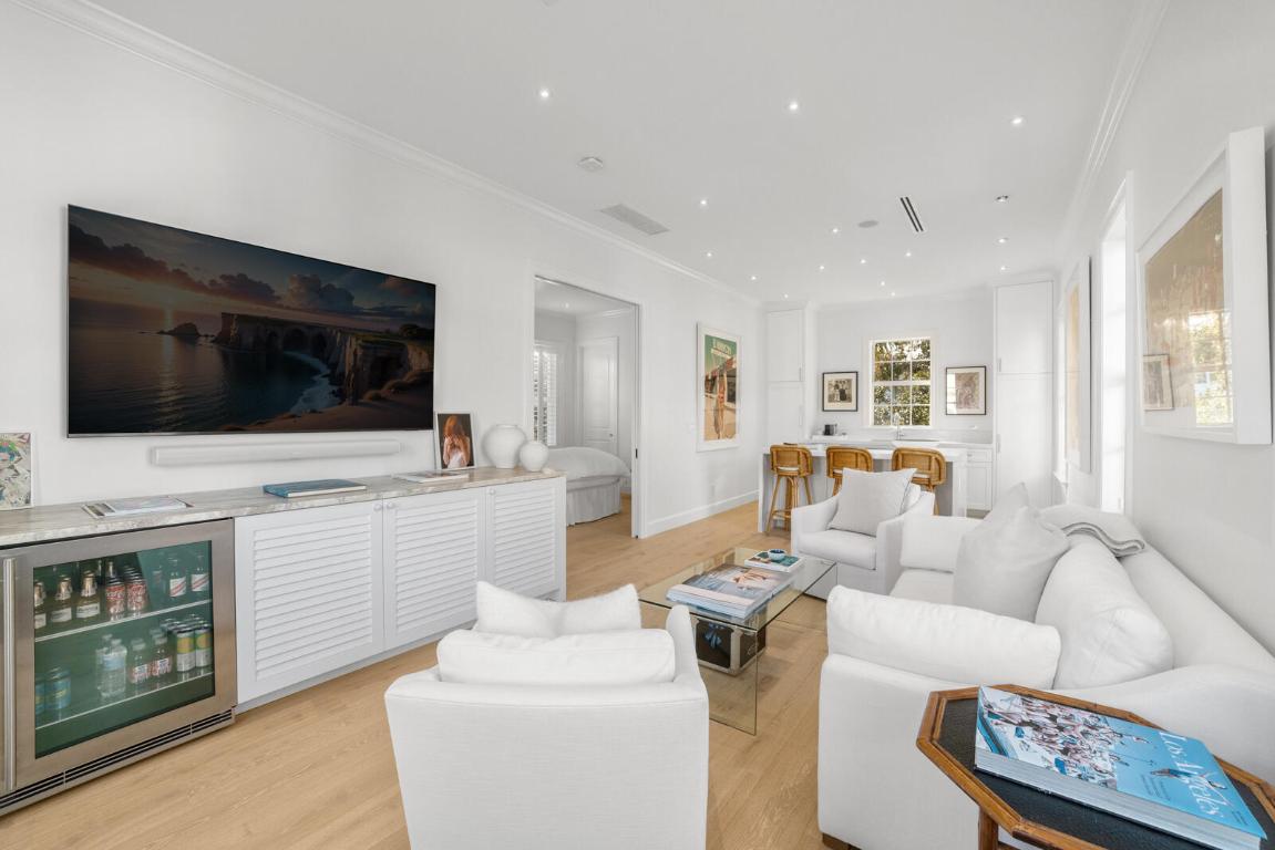 7103 S Flagler West Palm Beach, FL 33405