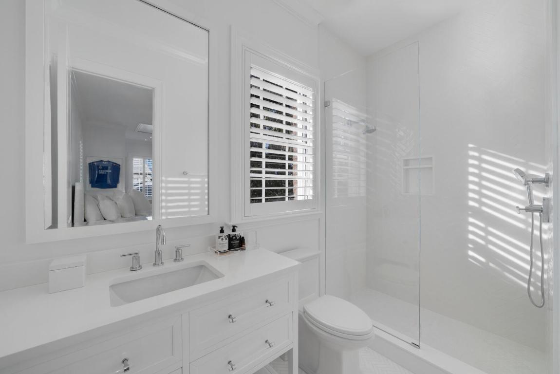 7103 S Flagler West Palm Beach, FL 33405