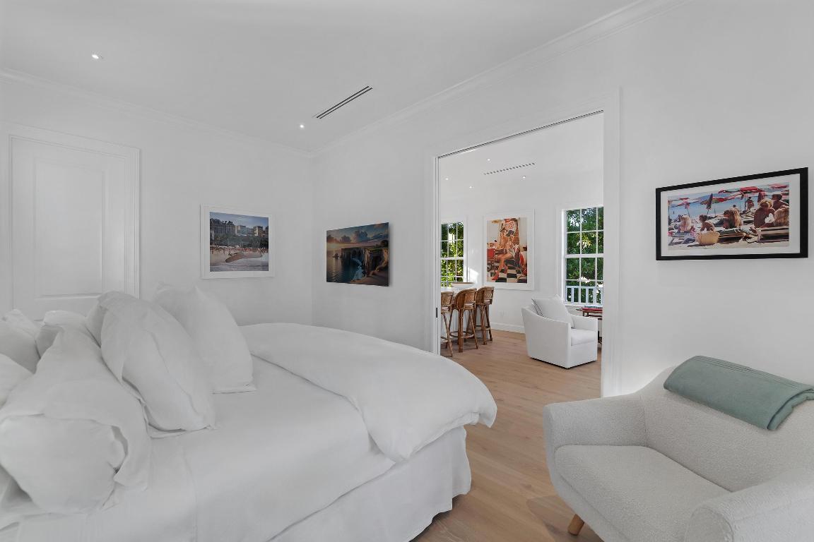 7103 S Flagler West Palm Beach, FL 33405