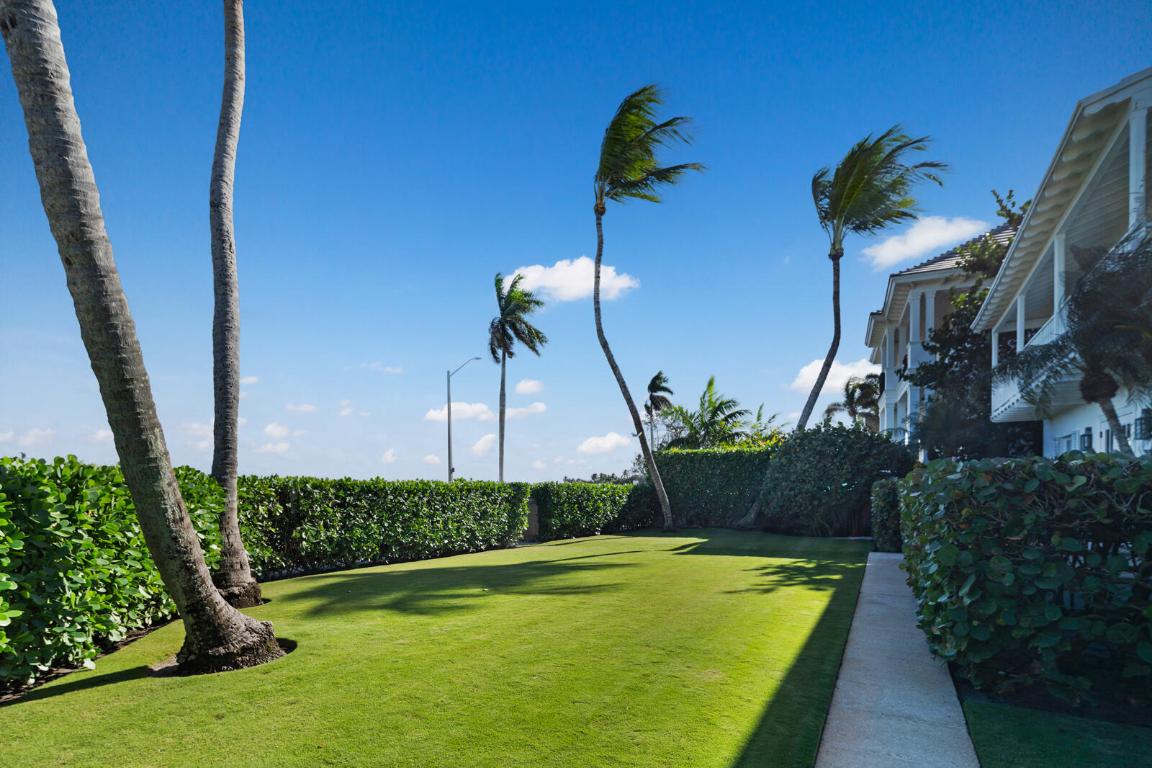 7103 S Flagler West Palm Beach, FL 33405