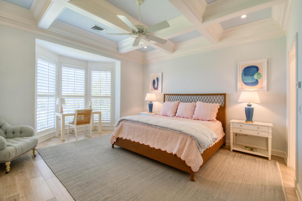 485 S Beach Jupiter Island, FL 33455