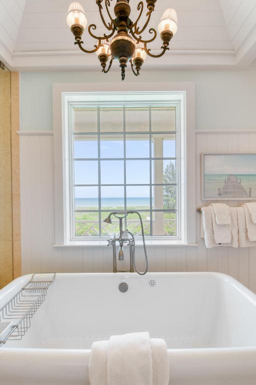 485 S Beach Jupiter Island, FL 33455