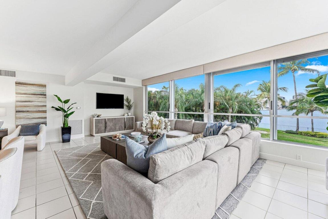 44 Cocoanut #120b Palm Beach, FL 33480