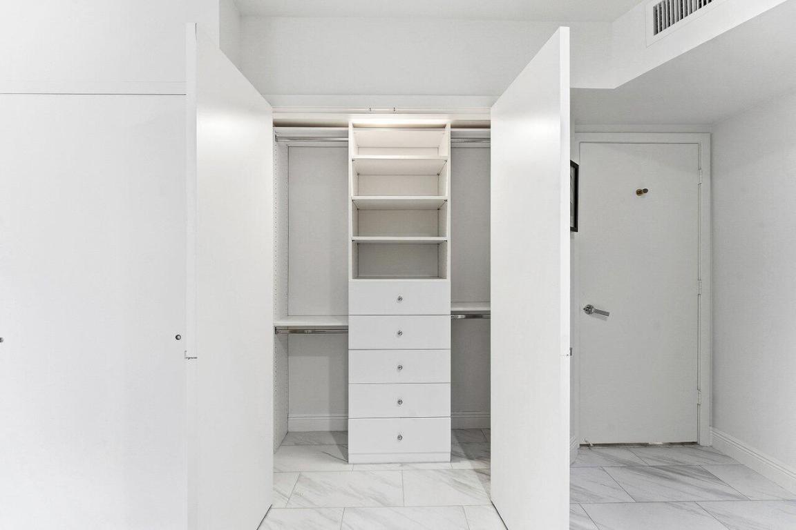 44 Cocoanut #120b Palm Beach, FL 33480