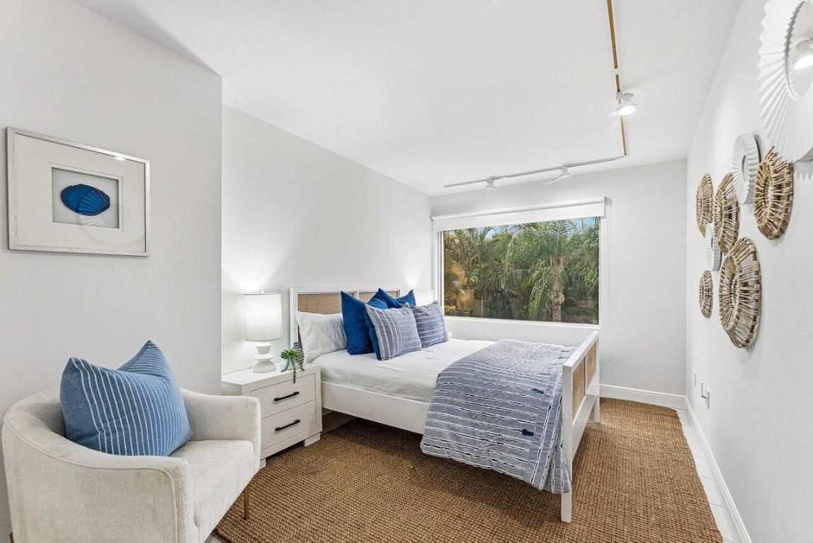 44 Cocoanut #120b Palm Beach, FL 33480