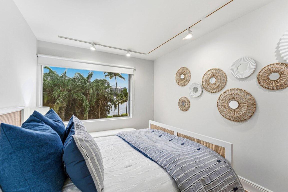 44 Cocoanut #120b Palm Beach, FL 33480