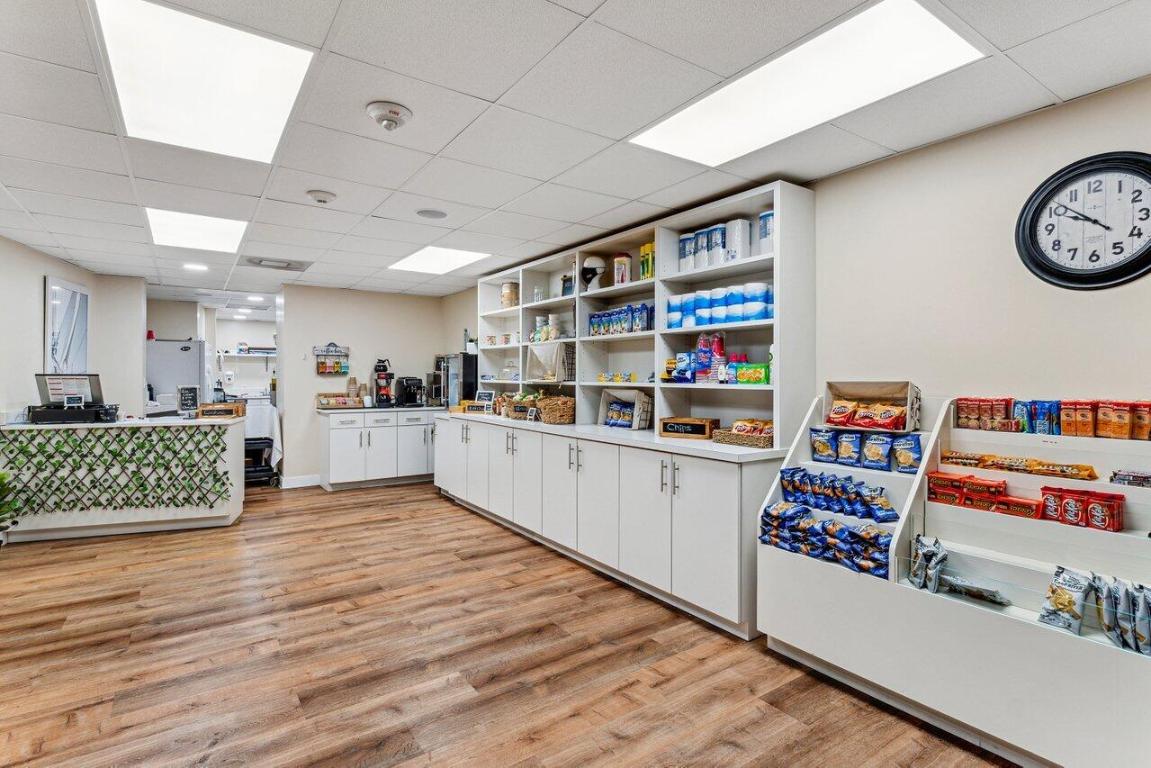 44 Cocoanut #120b Palm Beach, FL 33480