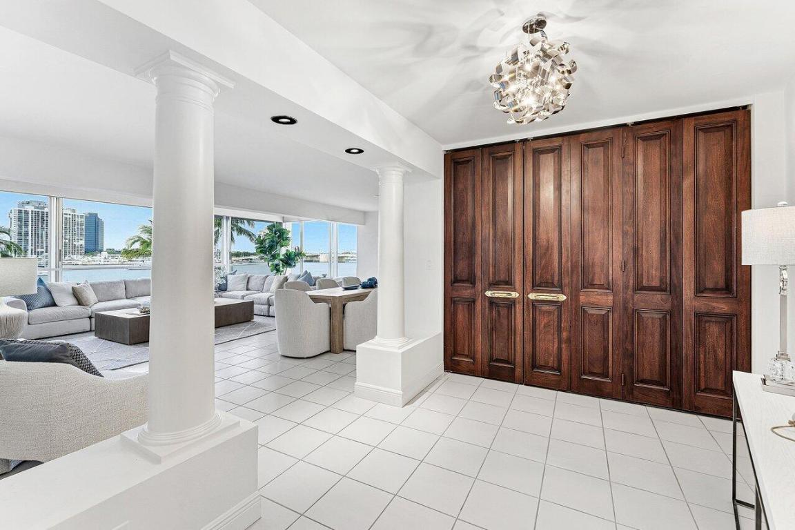 44 Cocoanut #120b Palm Beach, FL 33480