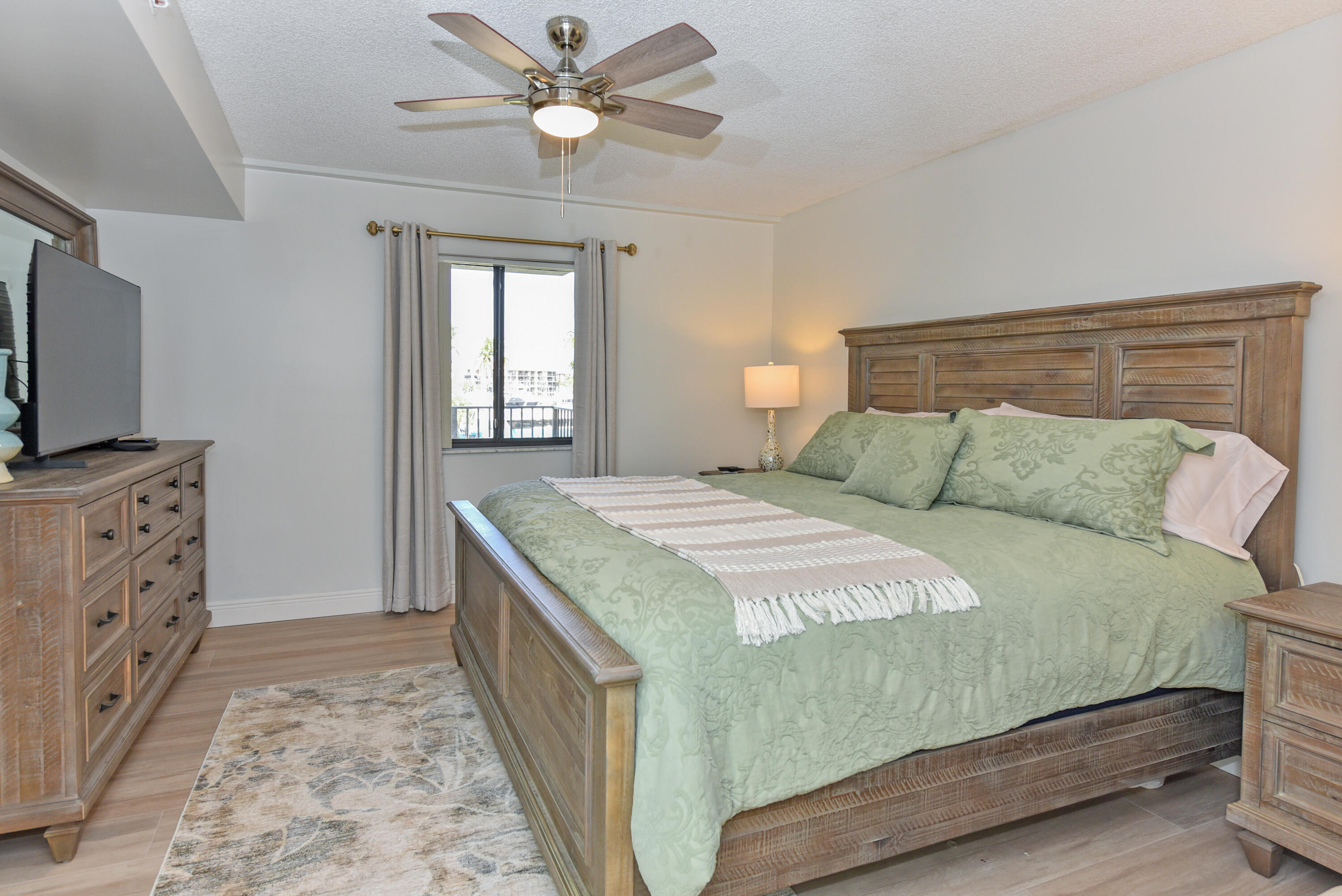 901 Seafarer #302 Jupiter, FL 33477